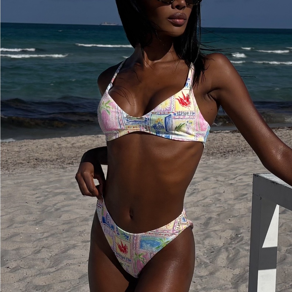 Show Me Your MuMu Multicolor Bikini Set